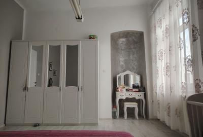 Casă cu 3 camere în Ghioroc - 5
