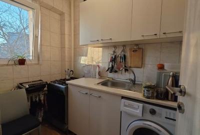 Garsonieră semidecomandată, mobilată în 1 Mai - 4