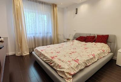 Casă individuală cu 8 camere cu Canalizare în Vitan - 15