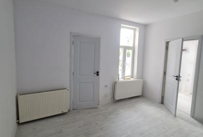 Vanzare casa regim parter, in Galati, langa Spitalul CFR, sup. teren 170mp - 13