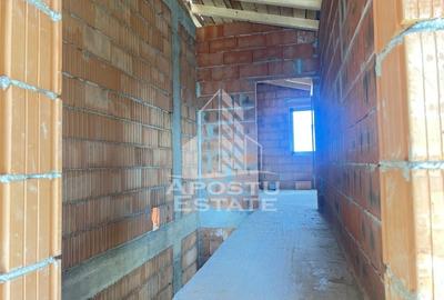 Duplex despartit prin camera tehnica, P+M, in Ghiroda - 2