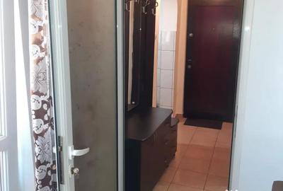 Garsonieră decomandată în Ostroveni - 2