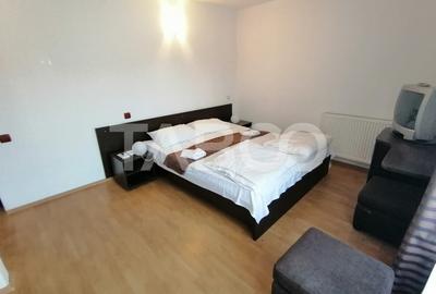 Pensiune 13 camere 16 bai sauna piscina si teren 1565 mp Cisnadioara - 15