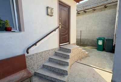 Casa in Ovidiu, 92 mp,  teren 319 mp, constructie 2003 - 10