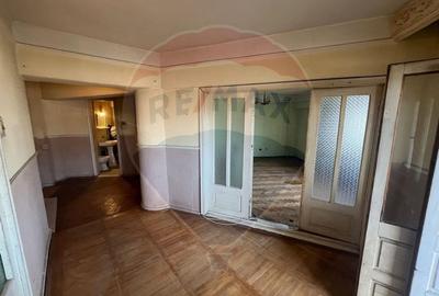 Apartament cu 4 camere de vanzare in zona Central Apartament cu 4 camere de vanzare in zona Central - 12
