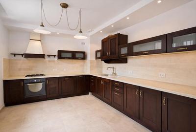 Casă cu 7 camere cu Canalizare în Sud-Vest - 16