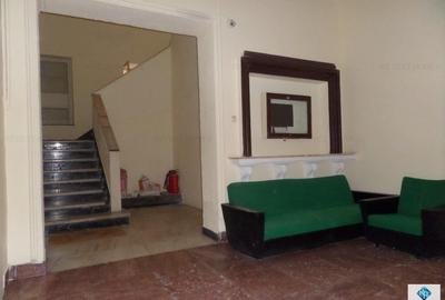 Apartament cu 2 camere decomandat în Ultracentral - 2