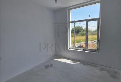 Casă cu 3 camere în Ghiroda - 3