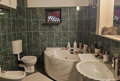 Casă cu 6 camere cu Teren 800 Mp în Calea București - 14