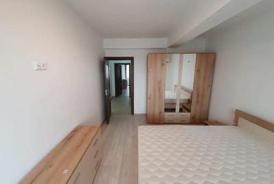 Inchiriez apartament - 3