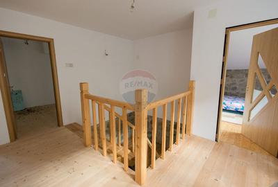 Proprietate unica in Tarcau - 30.283 mp intravilan, casa P+M - 11