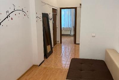 Apartament cu 4 camere decomandat în Centrul Istoric - 2