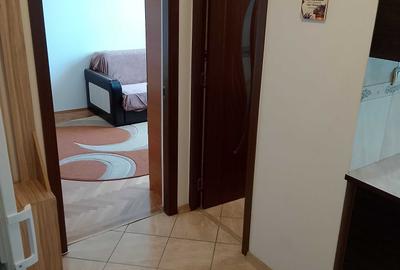 Apartament cu 2 camere semidecomandat în Micro 19 - 1