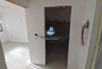 Apartament cu 3 camere semidecomandat în Central - 4