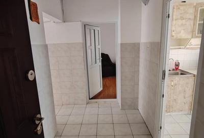 Apartament cu 3 camere decomandat în Central - 1
