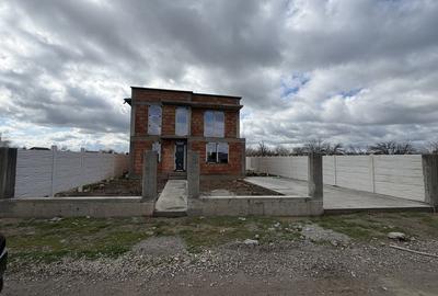 Casă cu 4 camere în Slătioara - 3