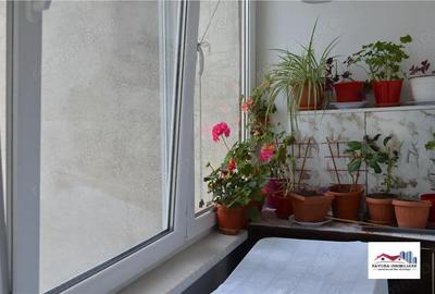 Apartament cu 3 camere decomandat în Tudor - 10