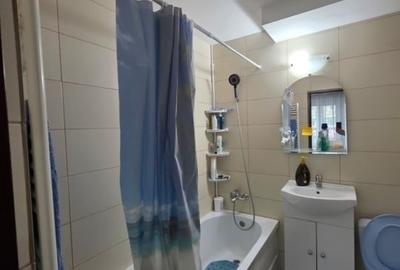 Apartament cu 2 camere decomandat în Târgu Cucu - 10