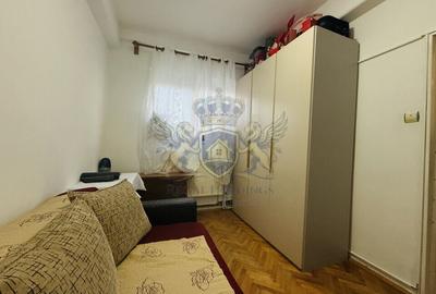 Apartament cu 2 camere decomandat în Tractorul - 5