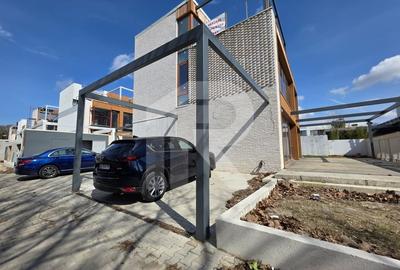 Casă individuală cu 7 camere cu Teren 500 Mp în Voluntari - 1