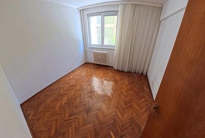 Apartament cu 3 camere semidecomandat în Titan - 10