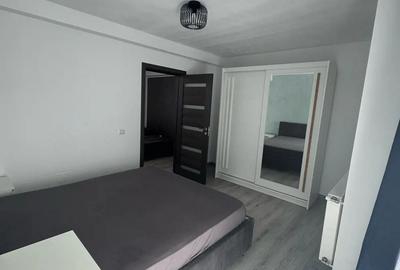 Apartament 3 camere open space 500 - 5