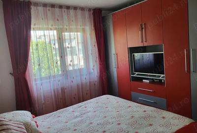 Proprietar vand apartament, 3 camere decomandate,72 mp utili, Str.Nordului Bacau - 2