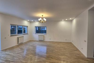 Casă cu 6 camere cu Teren 580 Mp în Central - 13