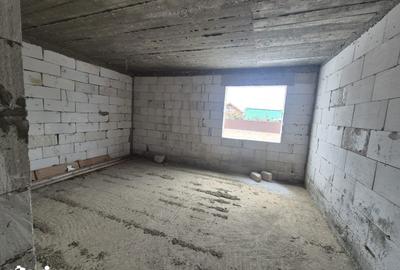 Casă cu 5 camere cu Teren 1800 Mp în Moara - 2