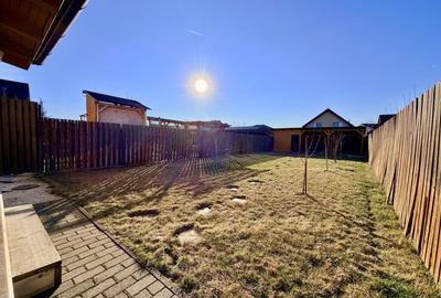 Duplex cu 4 camere cu Canalizare în Moșnița Nouă - 2