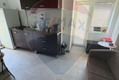Birou, de 92 mp, în Unirii - 7
