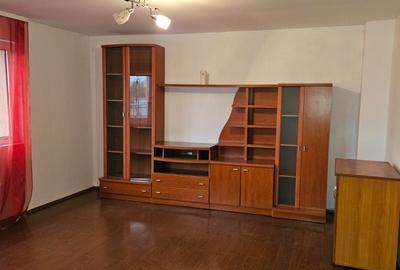 Casă cu 4 camere în Central - 2