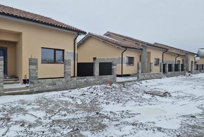 Casă individuală cu 4 camere cu Canalizare în Cernica - 2