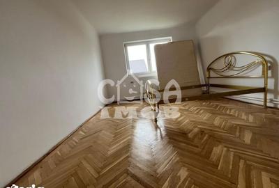 Casă cu 6 camere cu Teren 1100 Mp în Central - 12