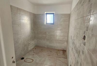 Casă cu 3 camere cu Teren 379 Mp în Central - 18