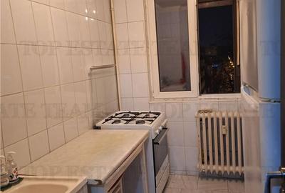 Apartament cu 3 camere semidecomandat în Tei - 6
