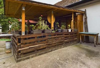 Apartament cu 2 camere decomandat în Bârzești