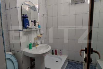 Apartament cu 2 camere semidecomandat în Micro 6 - 7