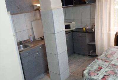 Apartament cu 3 camere decomandat în Rogerius