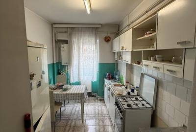 Apartament cu 4 camere decomandat în Gară - 2