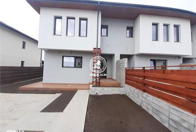 Casă cu 4 camere cu Teren 246 Mp în Valea Lupului