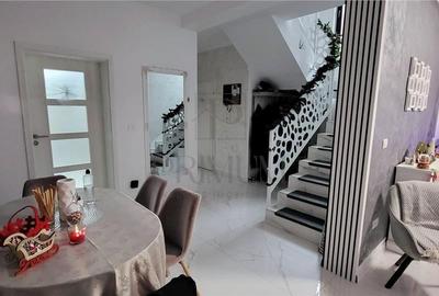 Duplex cu 4 camere cu Canalizare în Moșnița Nouă - 3