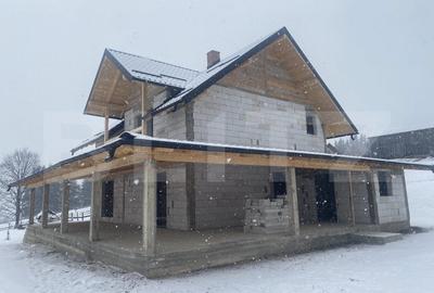 Casa la rosu, 6 camere, 167 mp, in zona Cozanesti, Suceava - 12
