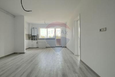Apartament cu 2 camere semidecomandat în 13 Decembrie