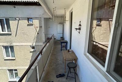 Apartament cu 4 camere decomandat în Bicaz - 1