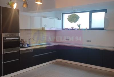 Casă individuală cu 6 camere cu Canalizare în Săbăreni - 4