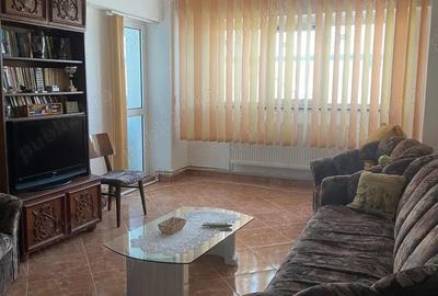Apartament cu 4 camere decomandat în Micro 21 - 11