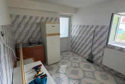 Garsonieră decomandată în Central - 2