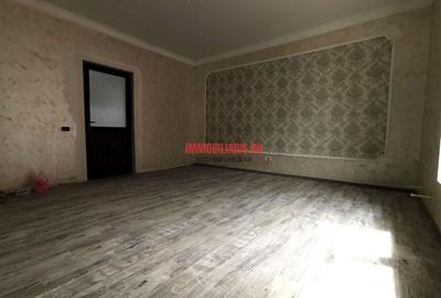 Casă individuală cu 8 camere cu Teren 250 Mp în Ozana - 4