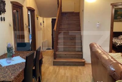 Casă cu 7 camere cu Teren 316 Mp în Central